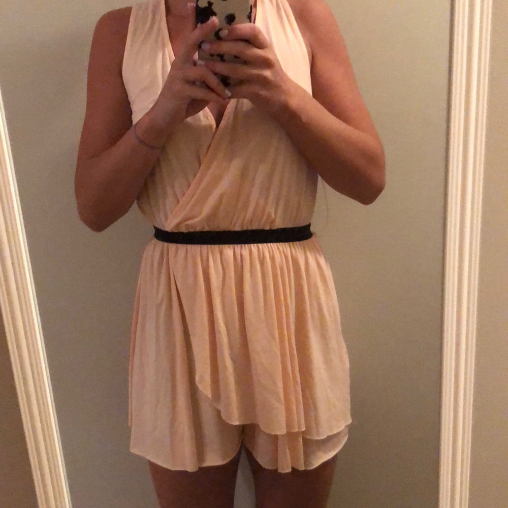 Pink romper - Picture 2 of 8